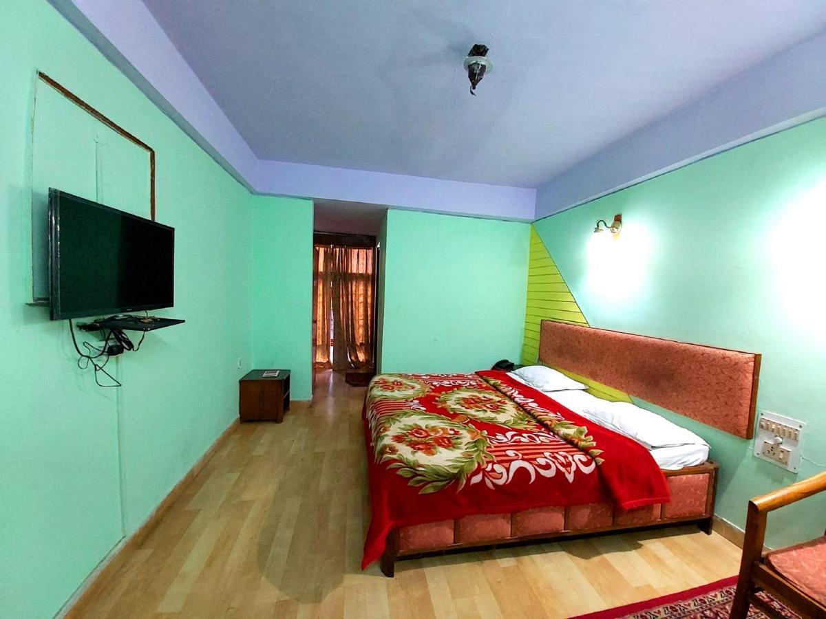 Hotel Radhe Continental Nainital Exteriér fotografie
