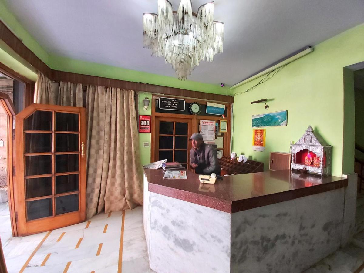 Hotel Radhe Continental Nainital Exteriér fotografie