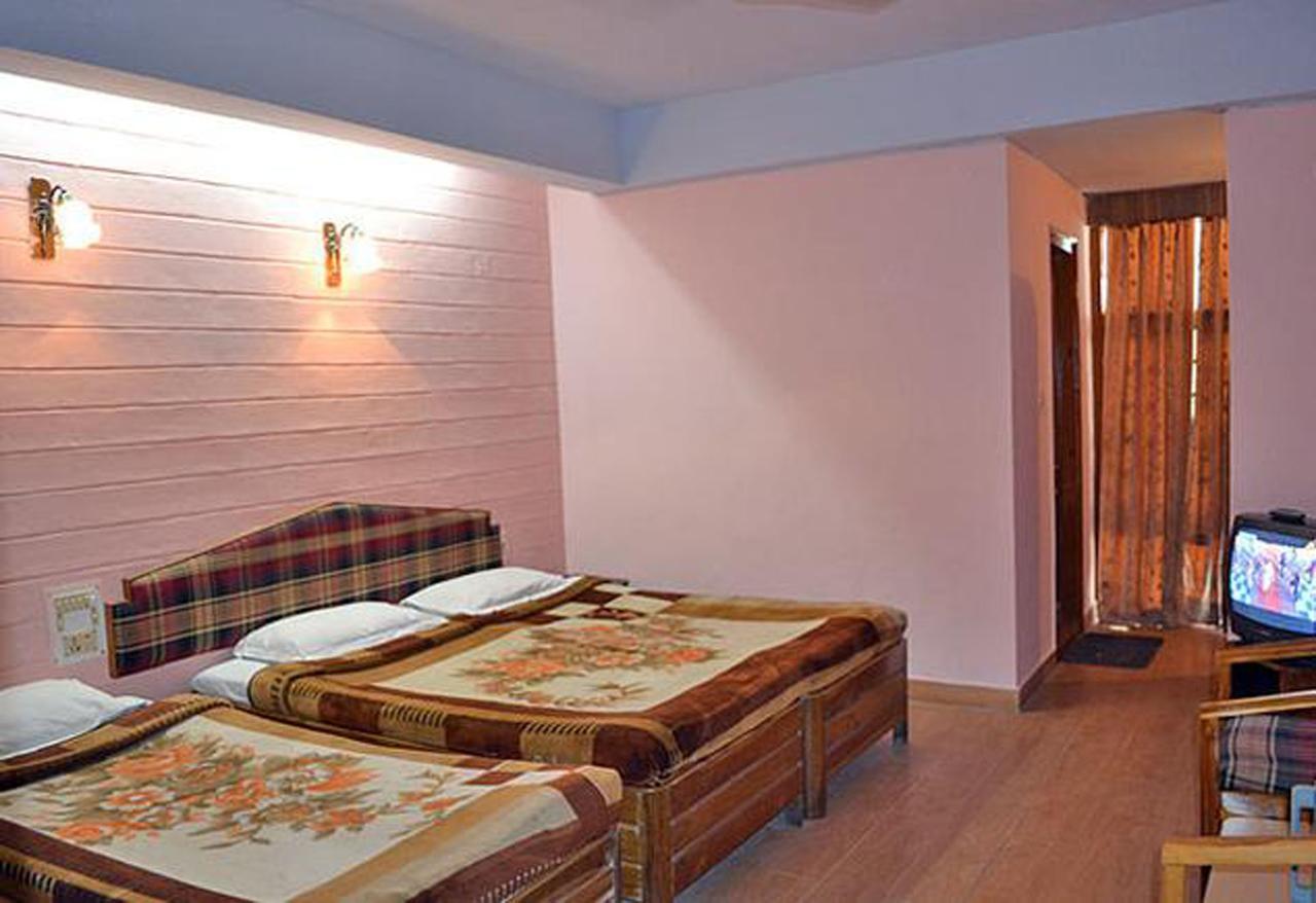Hotel Radhe Continental Nainital Exteriér fotografie